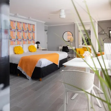Hotel The Cove By Renzzi (Adults Only)